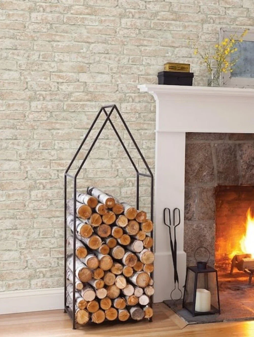 Chesapeake Wallcovering Co soft red